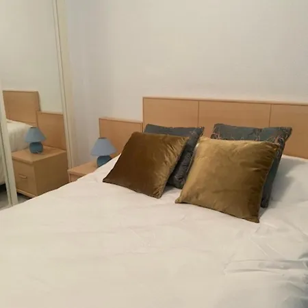 Marbella Sun Retreat • 3Br For 6 - Pass The Keys Апартаменти *