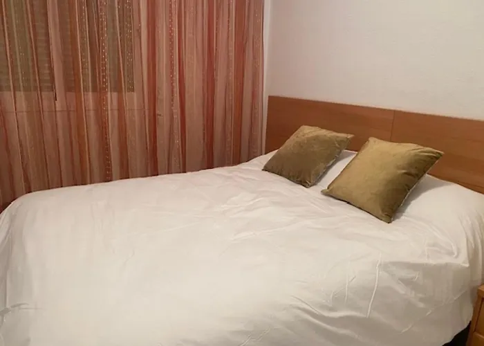Апартаменти Sun Retreat • 3br For 6 - Pass The Keys *