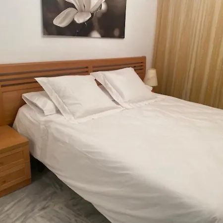 Sun Retreat • 3br For 6 - Pass The Keys מארבלה