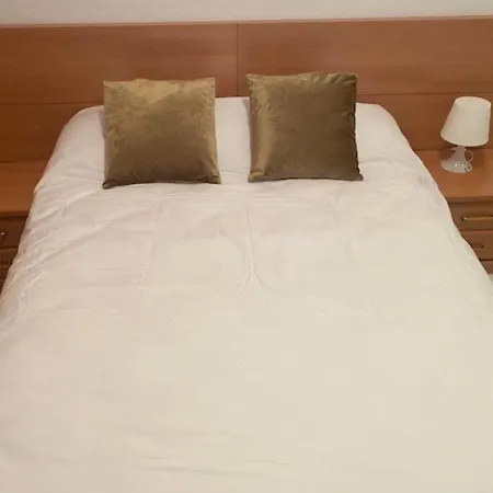 Marbella Sun Retreat • 3Br For 6 - Pass The Keys *