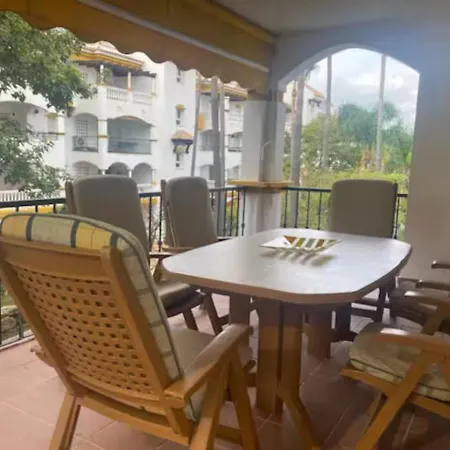 Daire Sun Retreat • 3br For 6 - Pass The Keys *
